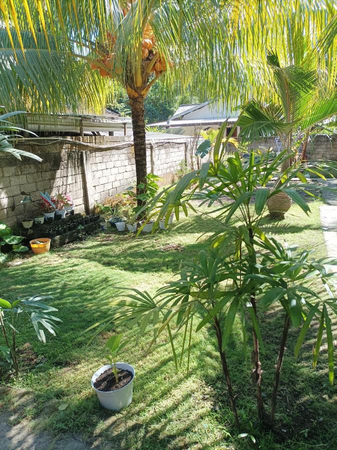 Merendeng Hostel Kuta Kuta  Exterior foto